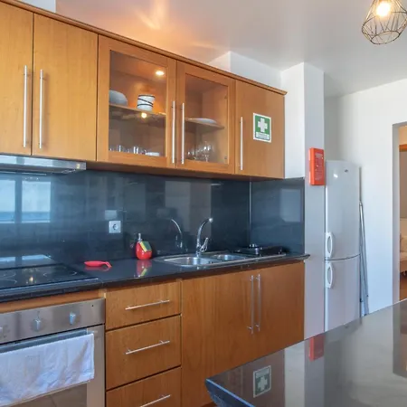 7 On Paul do Mar (Madeira)