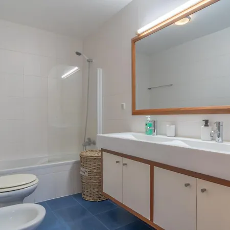 Διαμέρισμα 7 On Paul do Mar (Madeira)